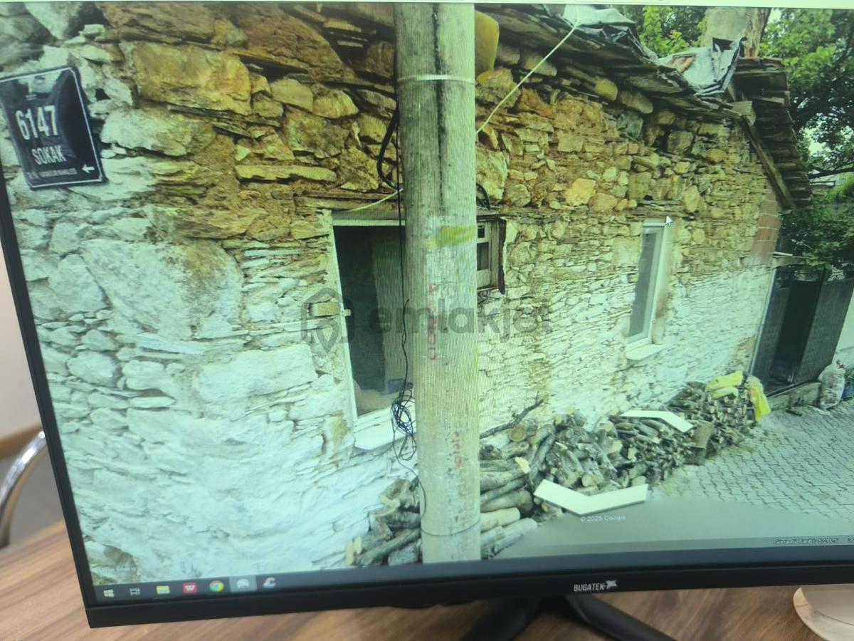 Satılık Köy Evi Torbalı Karakızlar Mahallesinde