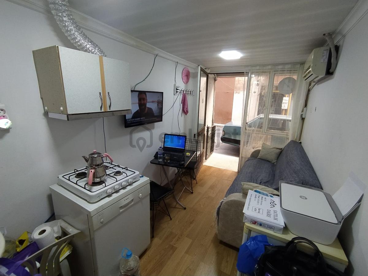 Merkezi Konum İzmirpark Avm Yakını 1+0 Bağımsız Giriş
