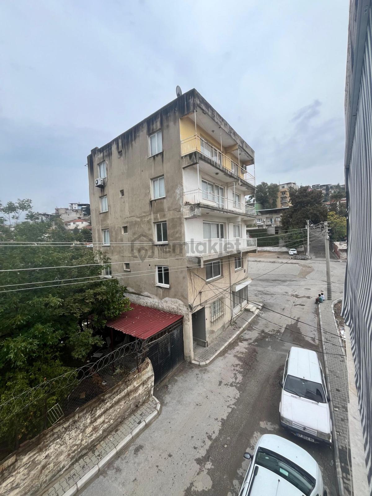 Modern Tasarımlı Geniş Ve Ferah Satılık Daire